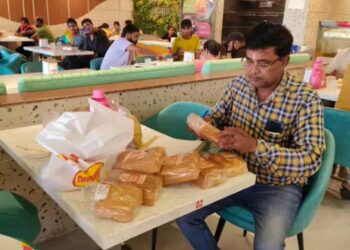 Dhanbad FSO slaps Rs 25,000 fine on posh restaurant