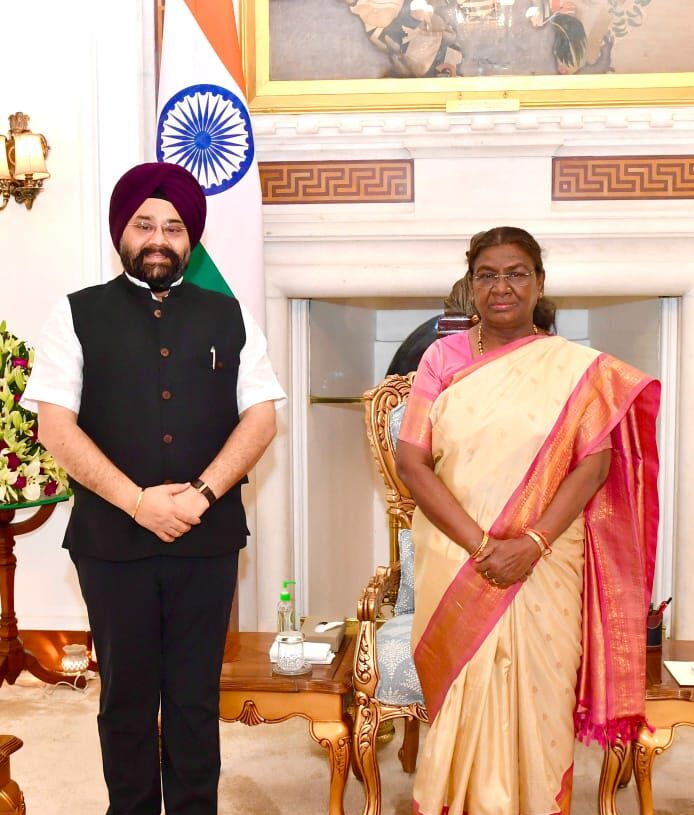 Amarpreet Kale meets President Droupadi Murmu at Rashtrapati Bhavan