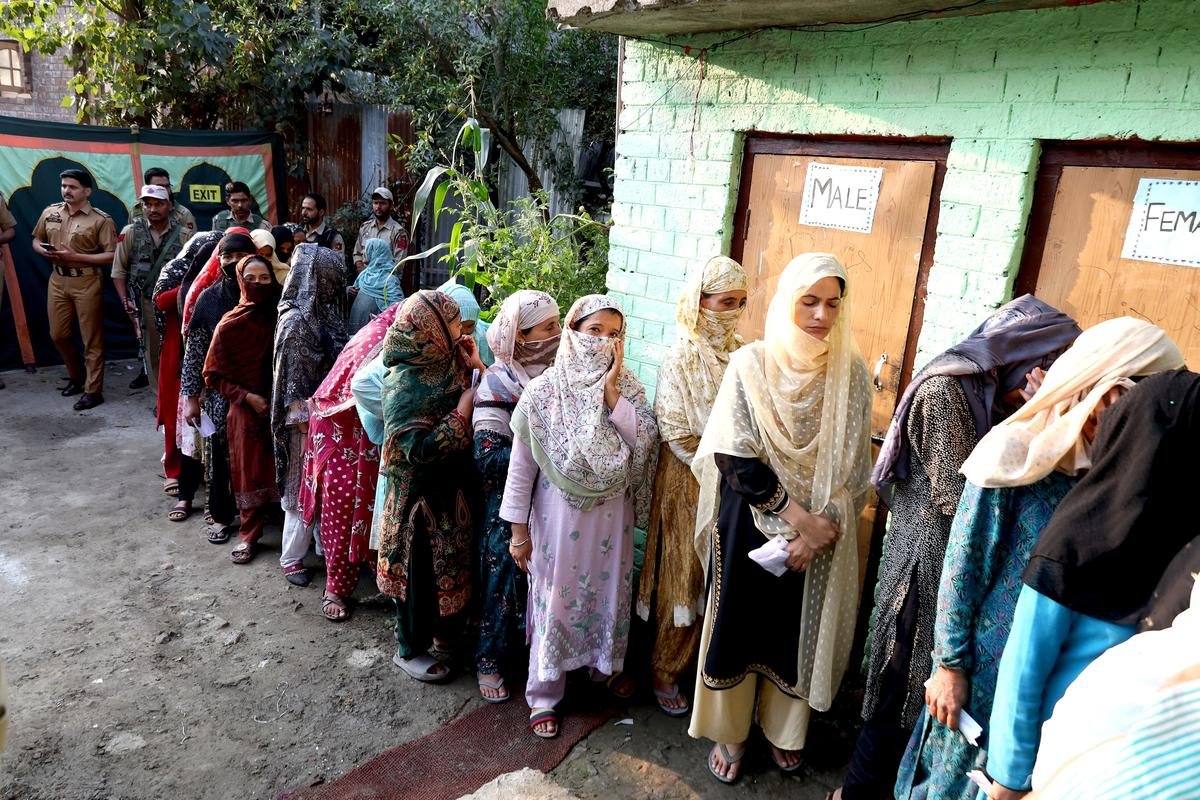 J&K assembly polls: Voting underway in second phase, 24.1% turnout till 11 am