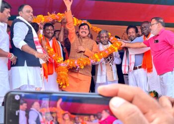 Stalled ex-JMM Minister Mathura Mahto’s move to change CNT Act, reveals Arjun Munda