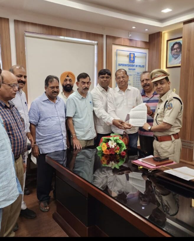 Jharkhand News: Ramgarh traders’ body meets SP, seeks curb on crime