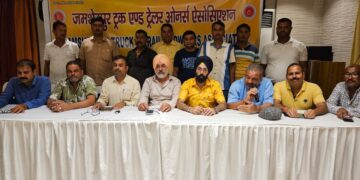 Jamshedpur Truck Trailer Owners Association express concern over stagnant freight rates