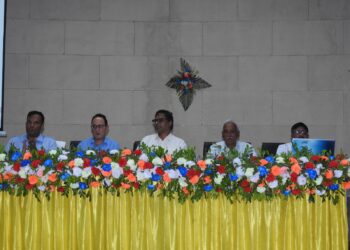 Experts discuss how to conserve biodiversity