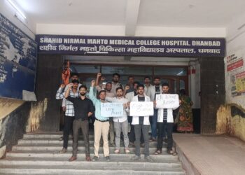 Jharkhand News: Pakur doctors call off strike after assaulter is arrested