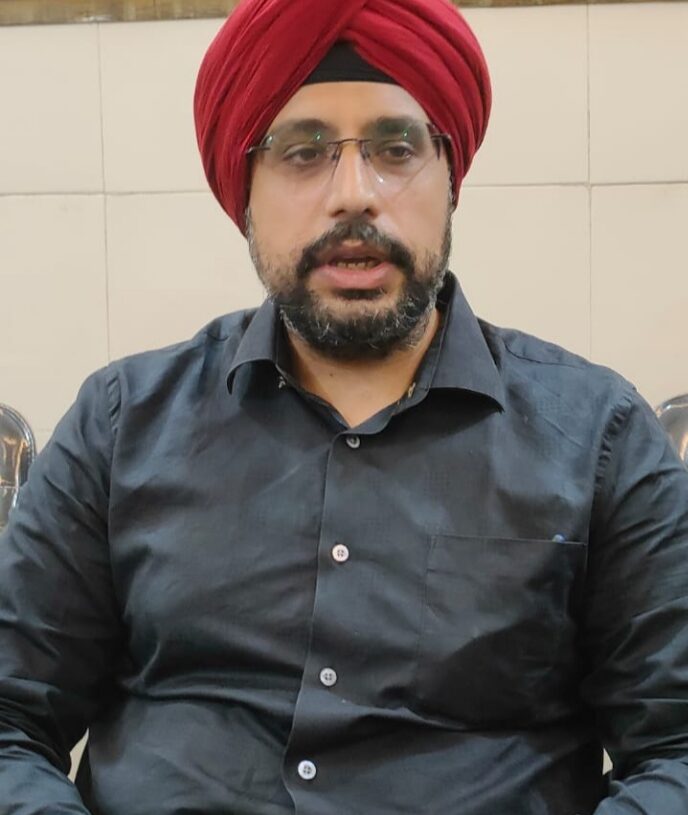 Orthopaedic surgeon hosts free hip, knee pain consultation camp in Jamshedpur