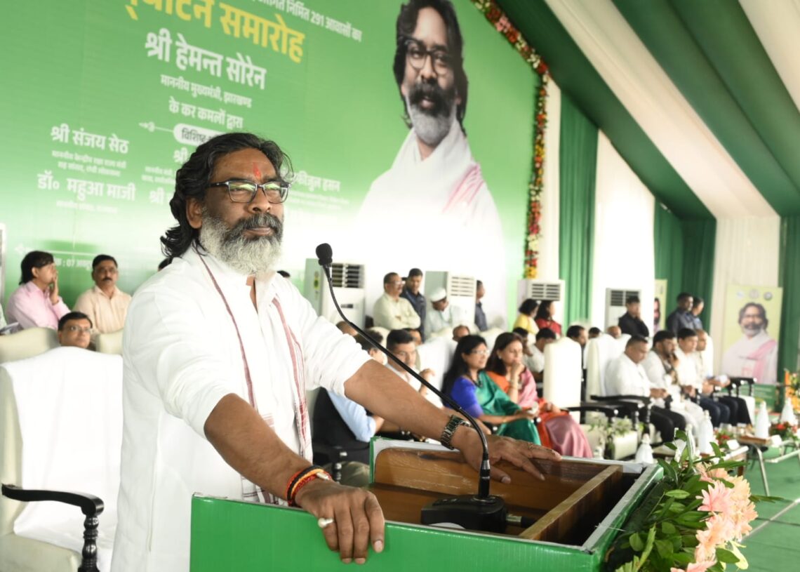 Jharkhand CM hands over appointment letters to 76 new recruits