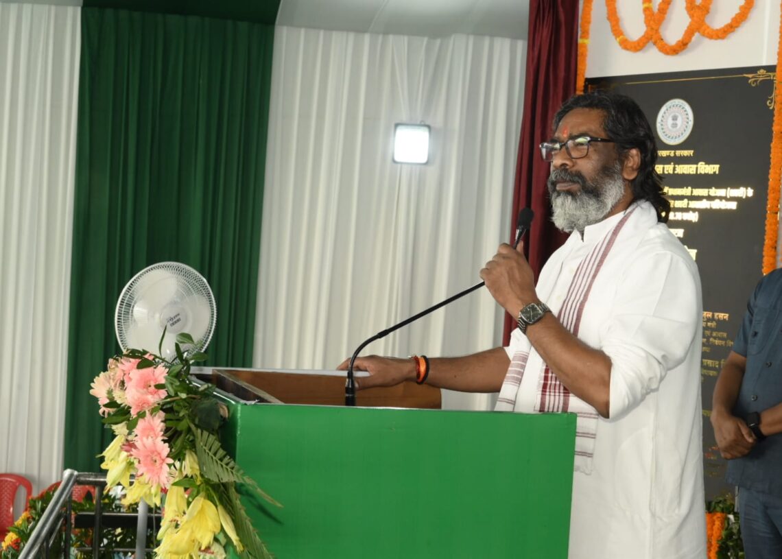 Jharkhand CM hands over appointment letters to 76 new recruits