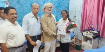 MMCH girl medico donates blood for tribal woman