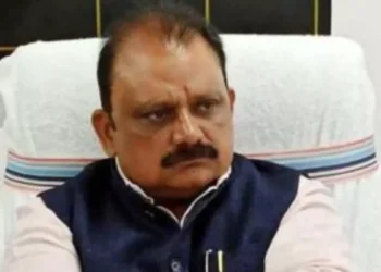 ED raids kin, aide of drinking water minister, IAS officer in Jharkhand; silent on recoveries  