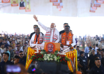 PM Modi targets JMM-Congress alliance over corruption, paper leaks, infiltration in Jharkhand