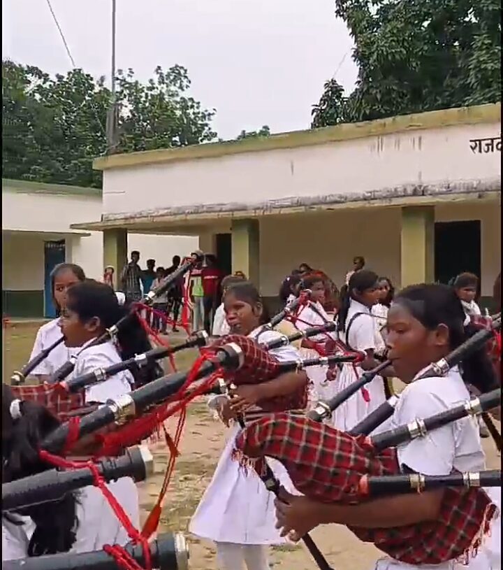 Jharkhand CEO's slogan inspires school children to encourage parents to vote 