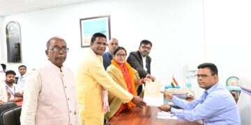 Jharkhand Assembly polls: BJP candidates Raj Sinha, Tara Devi file papers in Dhanbad