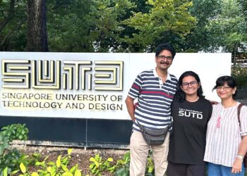 DPS Bokaro girl gets scholarship from Singapore Govt