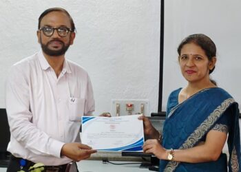 Karim City College holds workshop on writing research dissertations