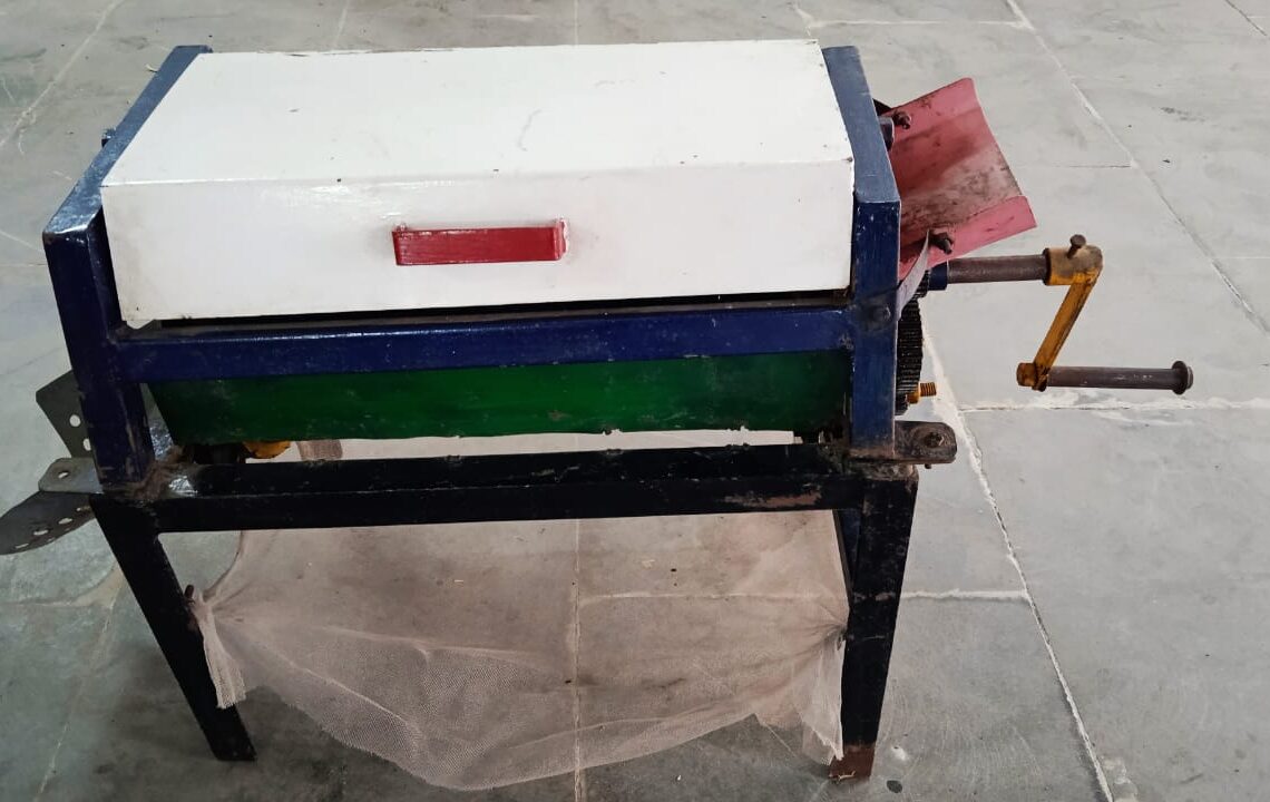 Green pea peeler machine designed by BAU scientist gets patent