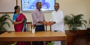 Loyola School Jamshedpur hosts seminar on career paths in commerce and management