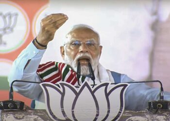 Ek rahenge to safe rahenge, says PM Modi in Jharkhand