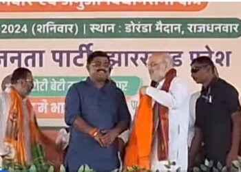 Advantage Babulal Marandi as high-profile Independent candidate joins BJP