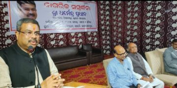 Utkal Association felicitates Dharmendra Pradhan in Jamshedpur