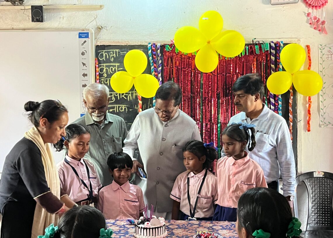 Four underprivileged students celebrate birthday for first time