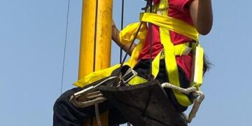 12-year-old girl performs Nishan Sahib ritual in Jamshedpur