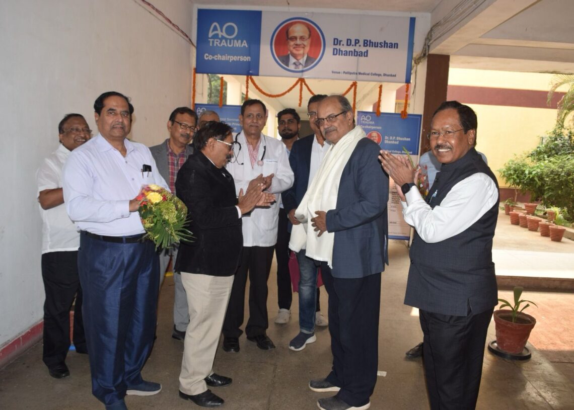SNMMCH Dhanbad felicitates HoDs