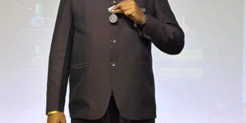 Jharkhand News: Dhanbad social activist gets Rex Karmaveer Chakra global award