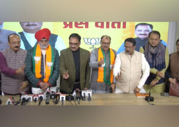 AAP leaders Balbir Singh, Sukhbir Dalal join BJP ahead of Delhi Assembly polls