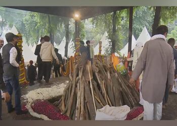 Former PM Manmohan Singh cremated with full state honors