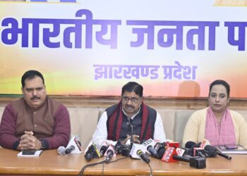 For the first time, a govt is announcing roads unsafe in Jharkhand: BJP  