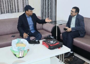 Jharkhand Minister orders blacklisting of contractor for substandard supplies in Gumla schools