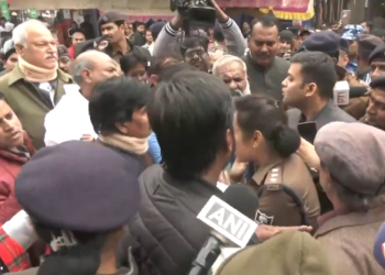 BPSC row: Congress, Left leaders march to Raj Bhavan supporting students