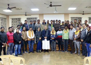 Loyola School Jamshedpur hosts interactive session with van drivers