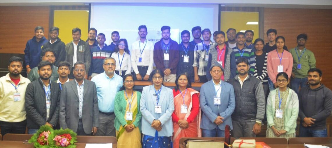 Experts discuss remote sensing and GIS at BIT Sindri