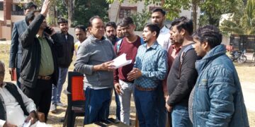 Jharkhand Health Minister assures hostel allotment for SNMMCH para-medical students