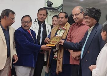 SNMMCH Dhanbad Professor Dr. Makradhwaj Prasad retires
