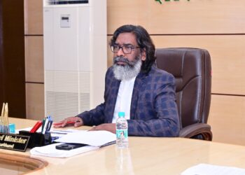 Jharkhand CM holds meeting with top brass in bureaucracy to increase revenue collection