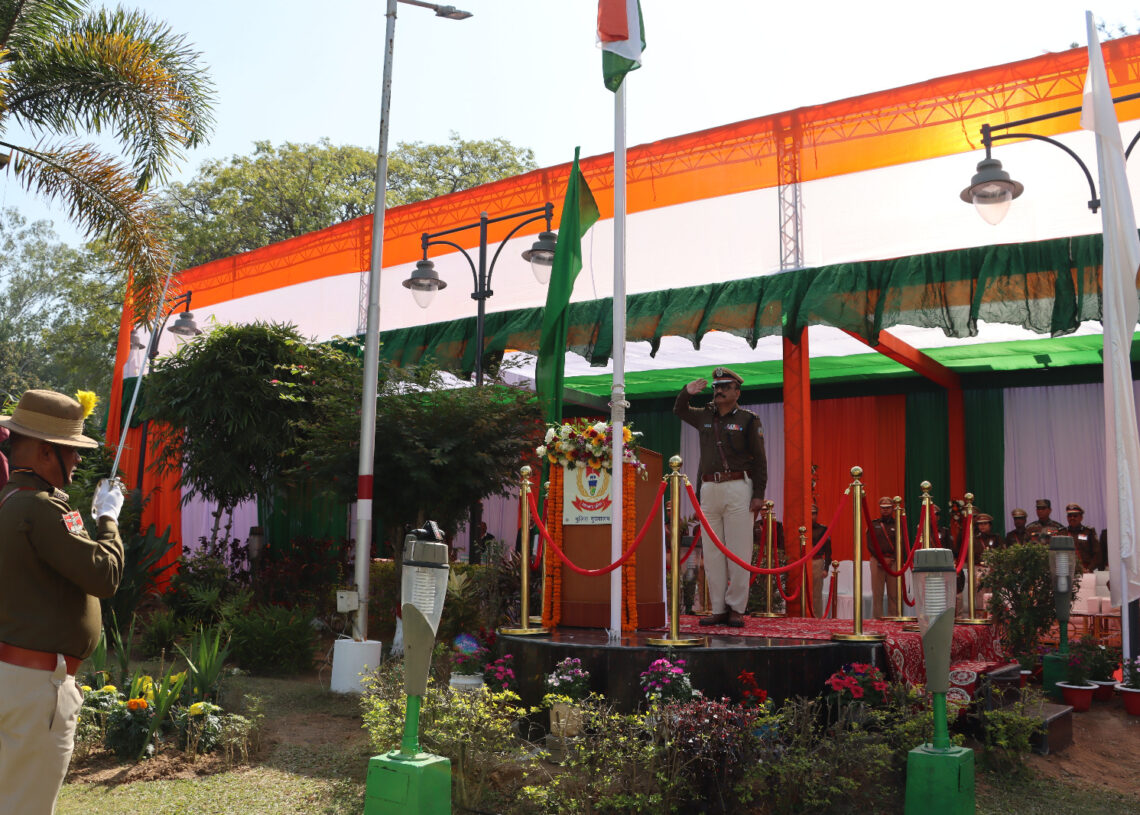 R’Day Vows: DGP urges police to make Jharkhand Naxal/crime-free