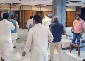 Opposition protests disrupt JPC meeting on Waqf Amendment Bill; 10 MPs suspended