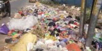 Jamshedpur’s Mango struggles with garbage piles 