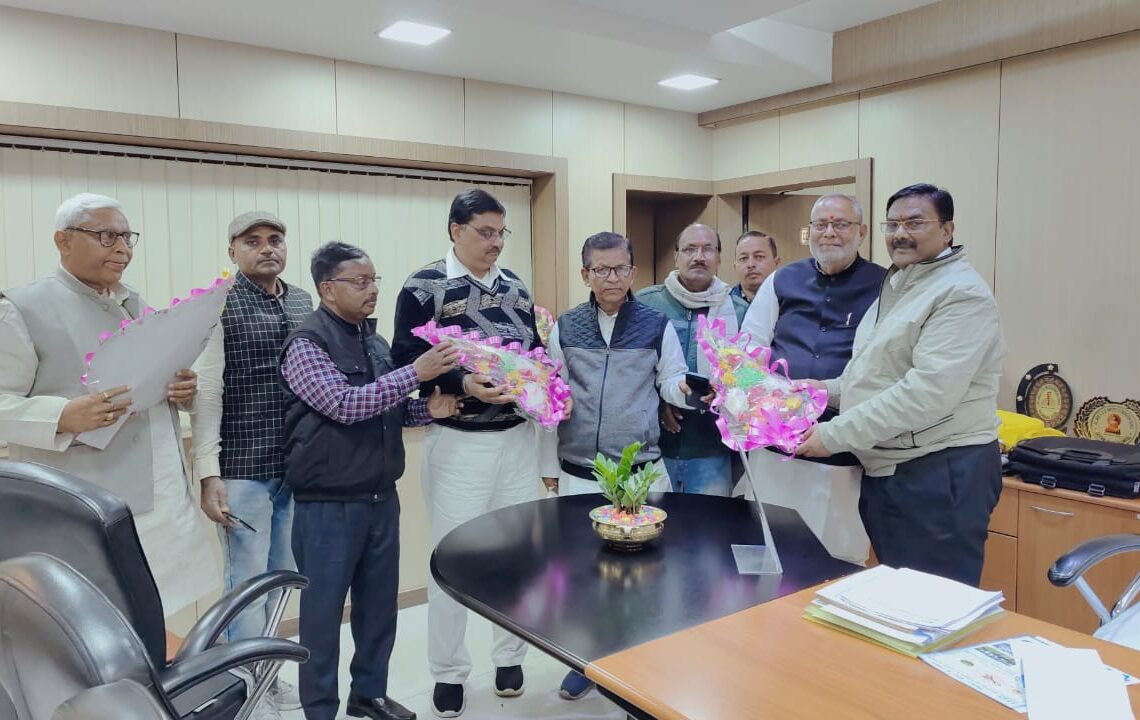 INTUC delegation meets ECL CMD to demand 20-bed hospital