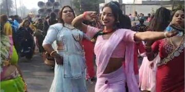 Transgenders hold religious procession in Dhanbad