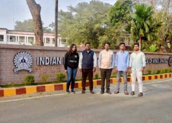 IIT ISM Dhanbad team wins 1st prize in PAN-India IIT Hackathon