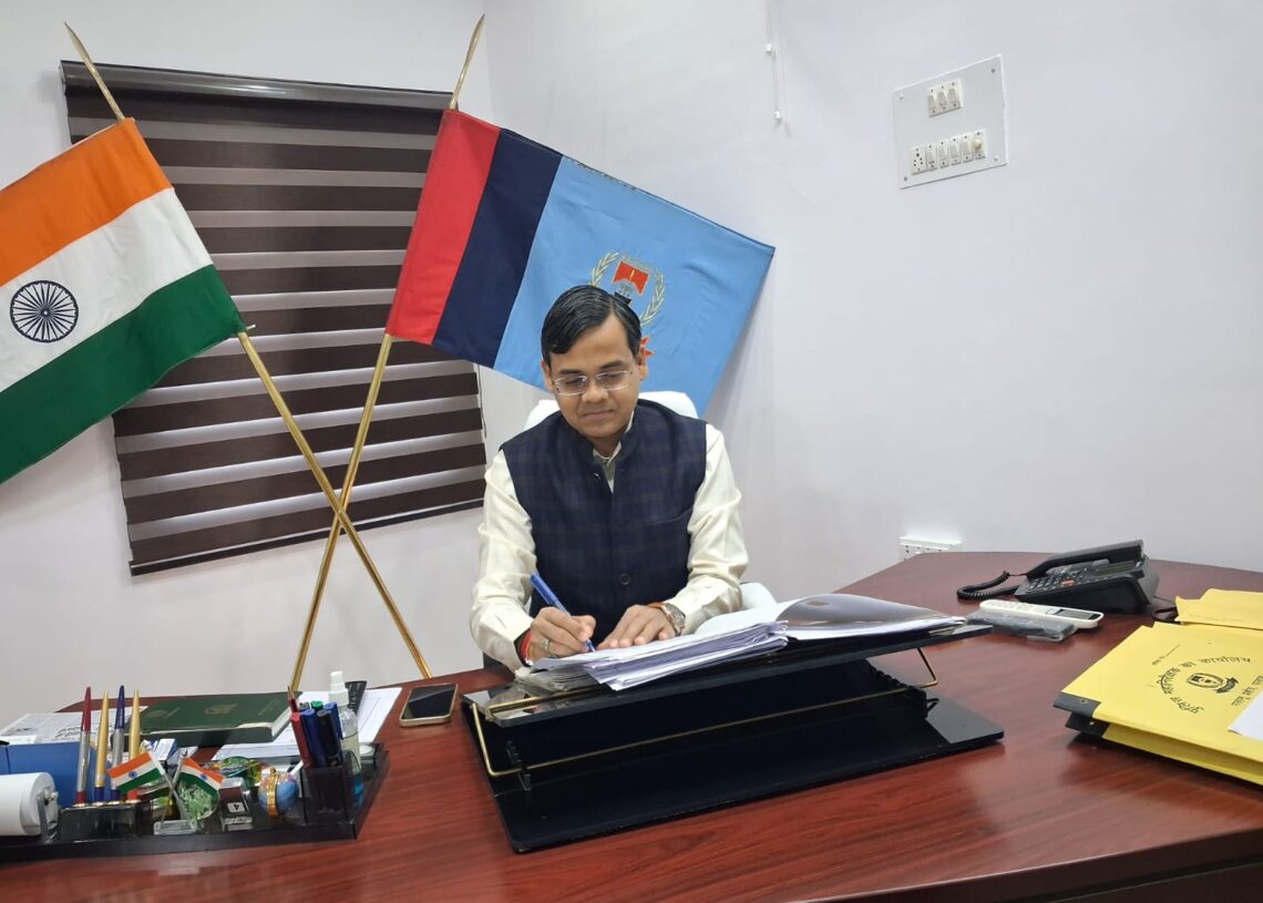 Strict action against poppy cultivation in Palamu zone: IG Sunil Bhaskar