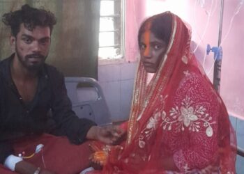 Couple marries in poisoning ward of SNMMCH Dhanbad