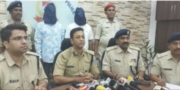 Jharkhand News: Two hardened criminals arrested with four pistols in Jamshedpur