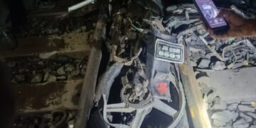 Jharkhand News: Youth dies in train-bike dashing in Daltonganj