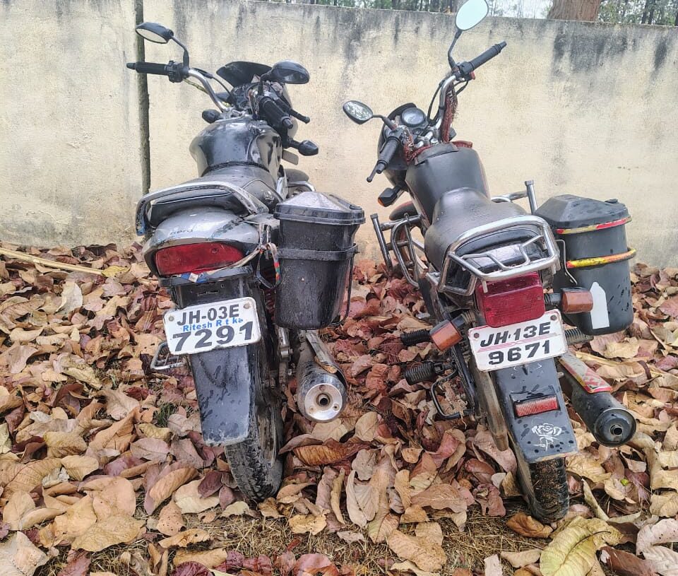 Two opium peddlers nabbed in Latehar