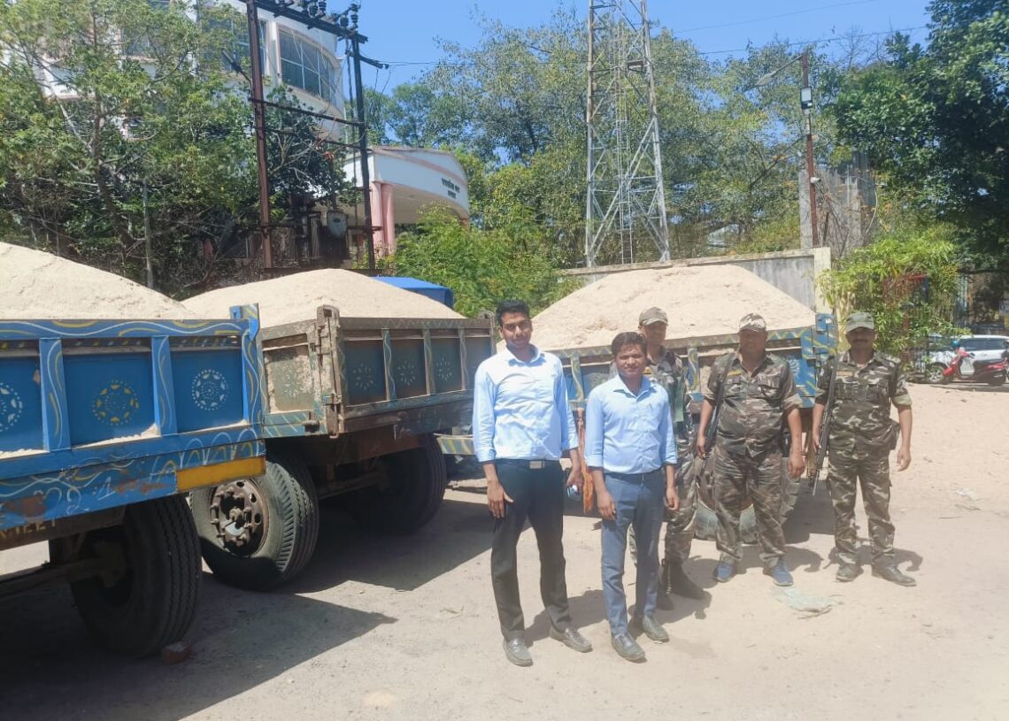 Dhanbad admin cracks down on illegal sand mining
