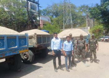 Dhanbad admin cracks down on illegal sand mining